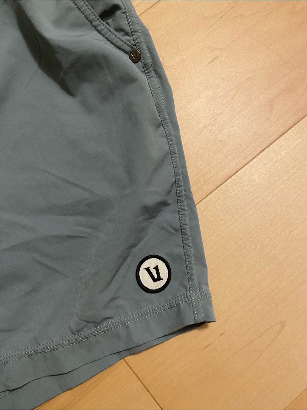 Vuori Men's Slate Blue Shorts, gray Waistband. Lined. Size medium. 7” inseam - Picture 2 of 6